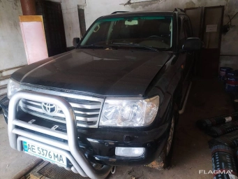 TOYOTA LAND CRUISER