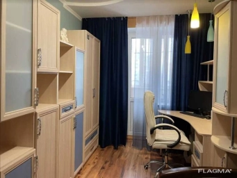 Затишна 3 кімнатна квартира на Леваді