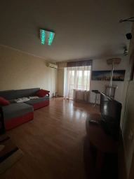 Сдам посуточно и почасово квартиры и дома в запорожье.