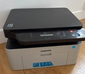 Принтер Samsung xpress M2070W MФУ с вайфаєм