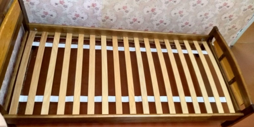 Продам ліжко односпальне ортопедичне