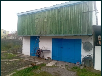 Продається цегляний будинок 100кв.м, 6 соток, в місті Фастів в мікрорайоні Кадлубиця поблизу ЗОШ 3.