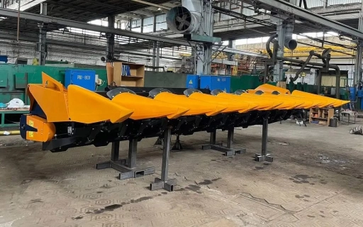 Жниварка кукурудзяна ЖКУ-670 (6 рядкова)