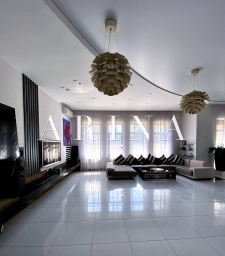 Аренда  стильного дома на Фонтане , бассейн . сауна , 7 соток