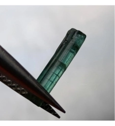 Необработанный камень турмалин зеленого цвета (верделит) 12.6*2.6мм