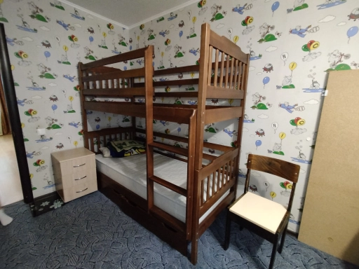 Продам. 3-к.кв., 2/9, ж/м «Лівобережний-2». Донецьке шосе, 108