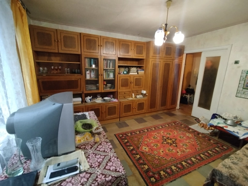 Продам. 2-к.кв. 3/9, ж/м Придніпровськ, вул.Олександра Данченка